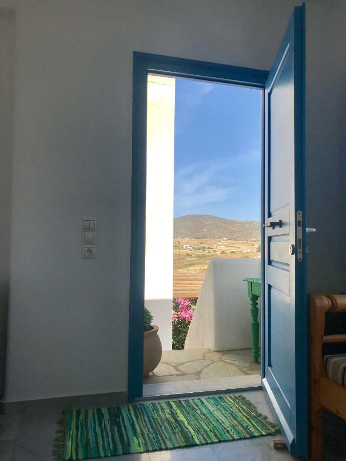 Paros Book'Inn Piso Livadi Exterior foto